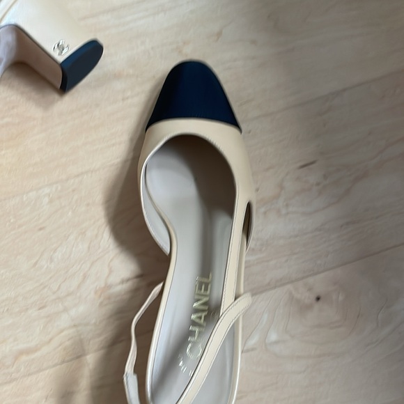 Chanel classic slingback - Worn once Excellent condition - Picture 3 of 8